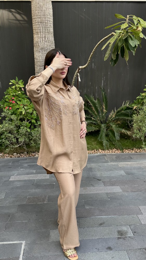 طقم من قطعتين