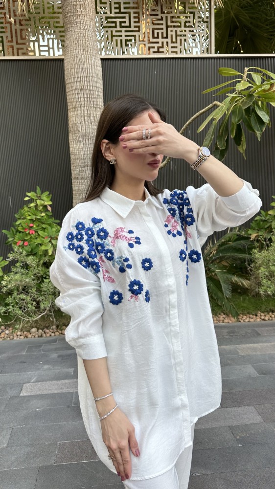 A two-piece set