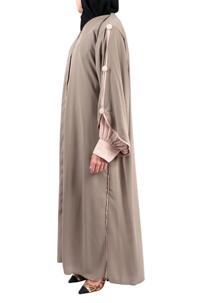عباية بدون اسم
