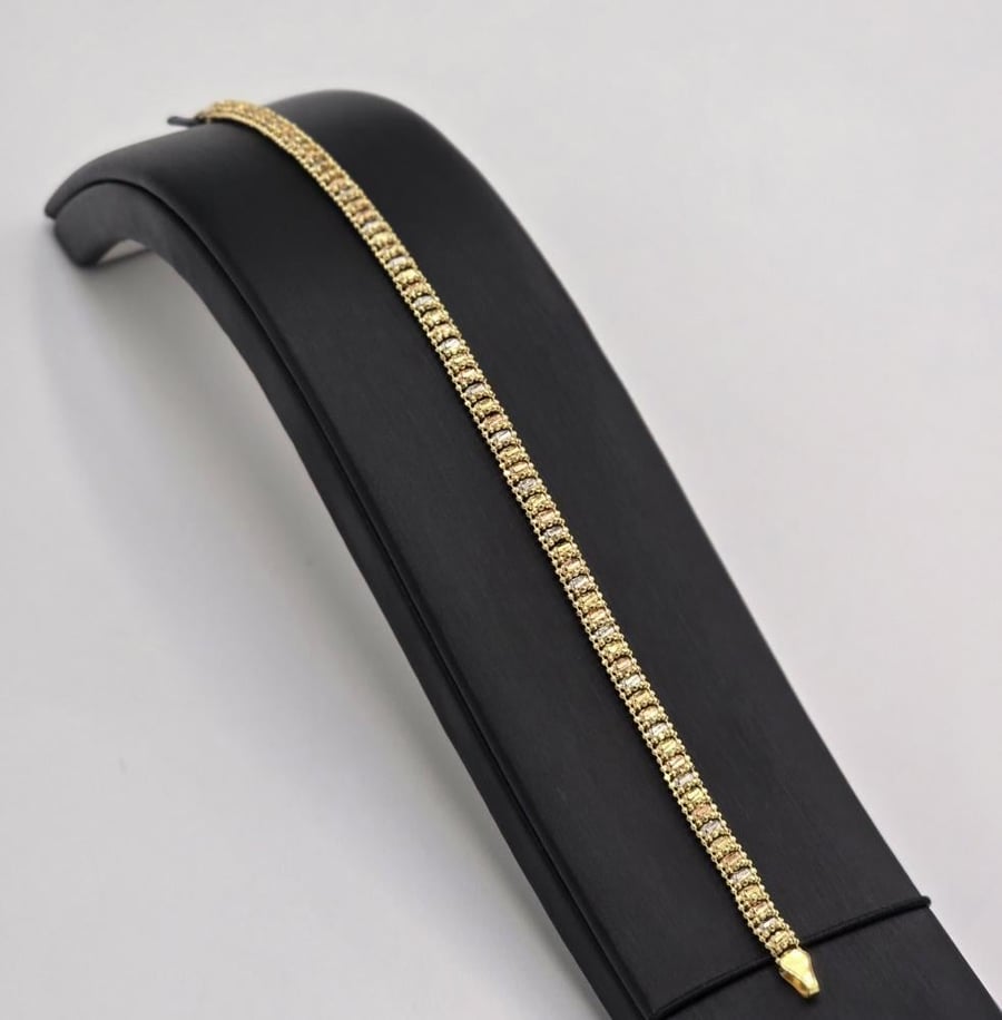 أسوارة ذهب عيار 18