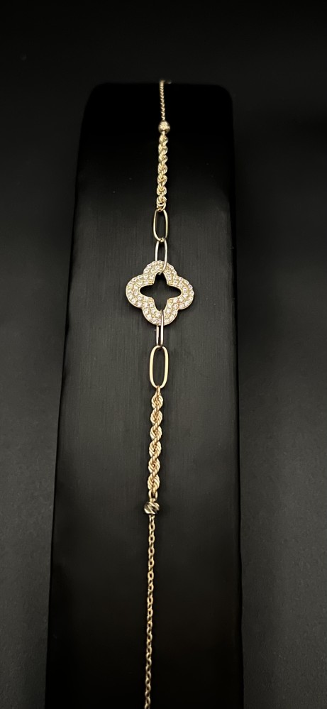 طقم ذهب عيار 18