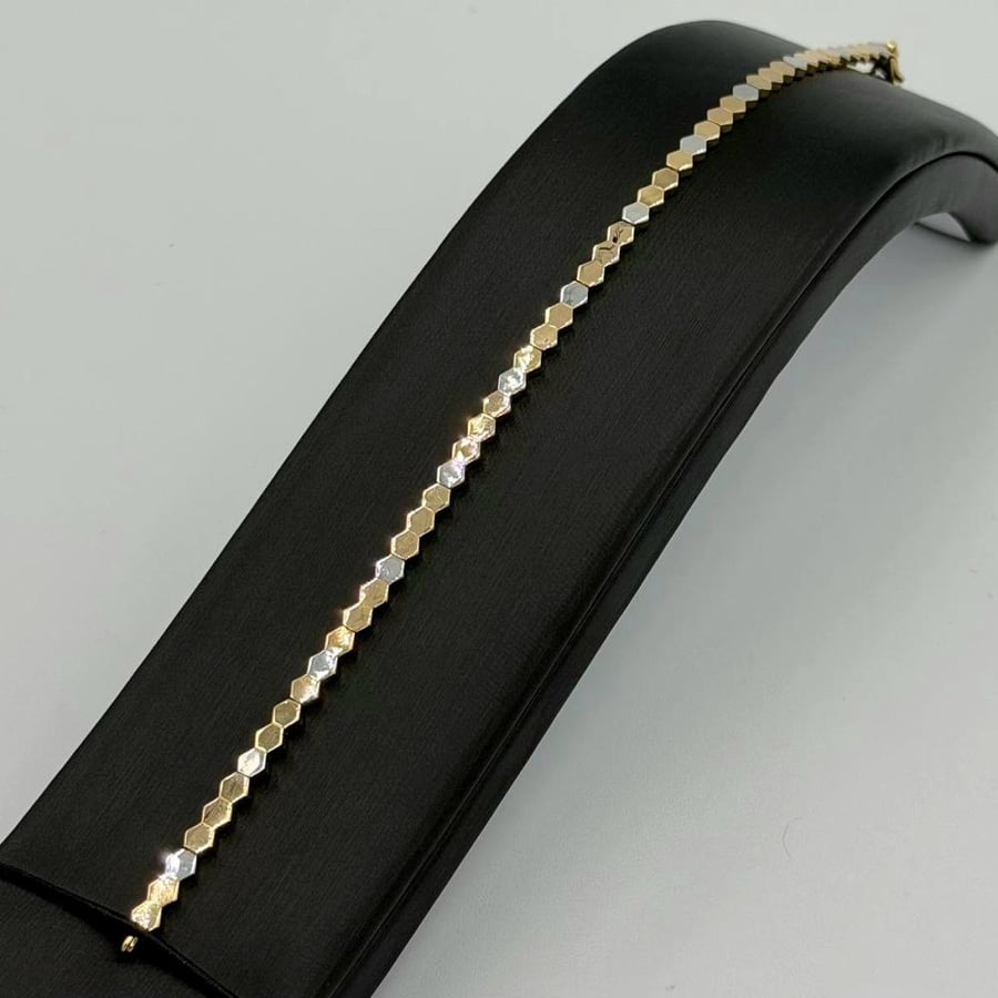 اسورة ذهب شومية عيار 18