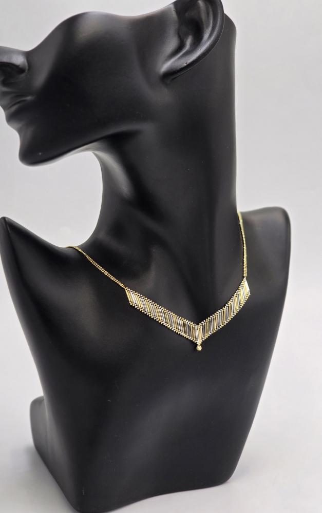 عقد ذهب عيار 18
