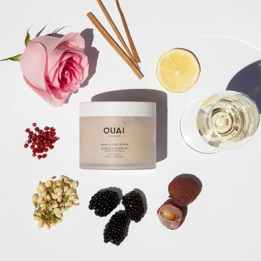OUAI تنظيف فروة الرأس وفرك الجسم بالسكر