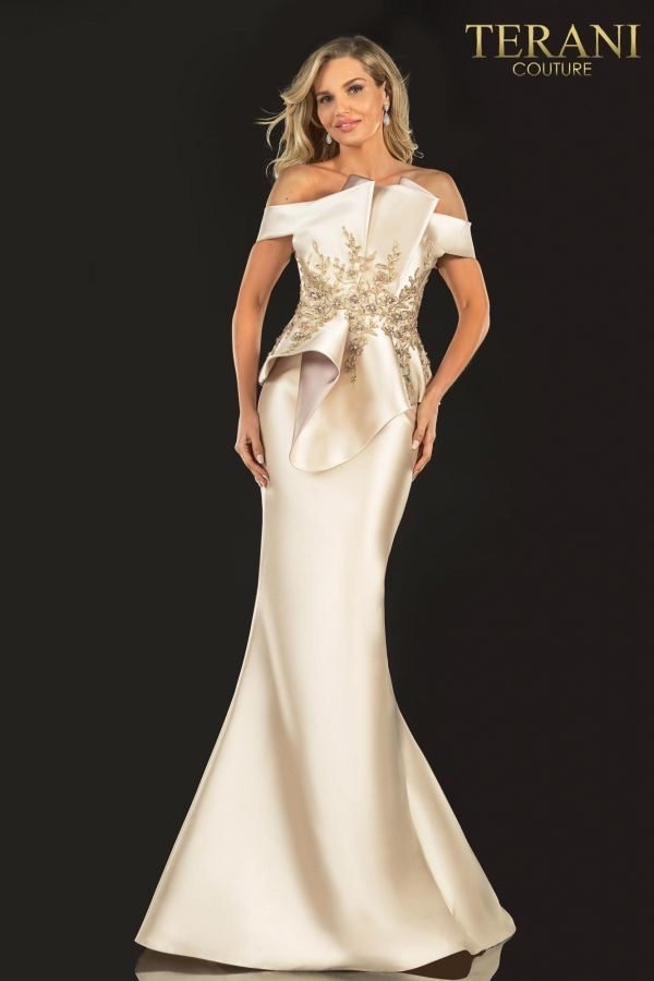 Evening dress 135