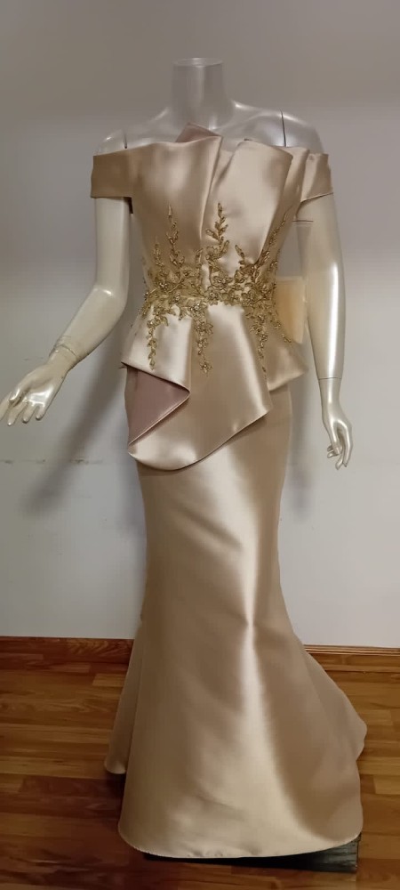 Evening dress 135