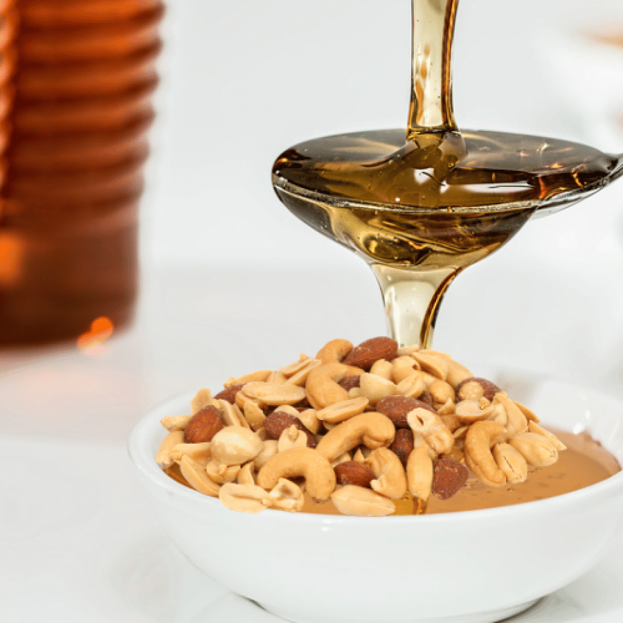 عسل بالمكسرات