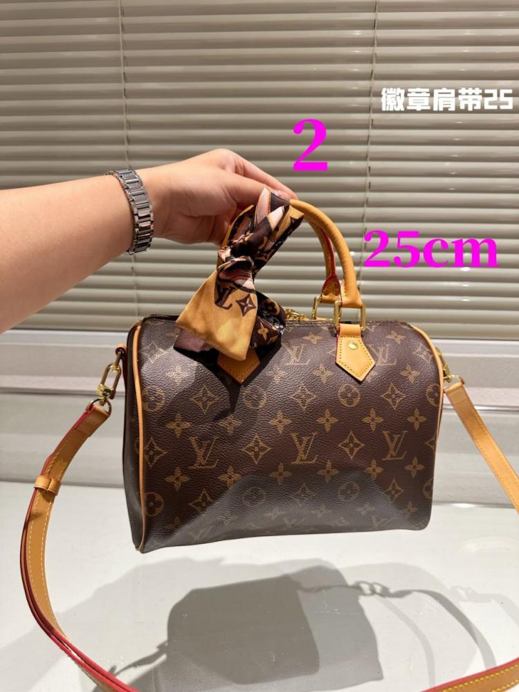 LvMonogram483|3Size