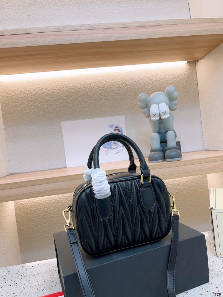 MIUMIU|Wbox|20cm