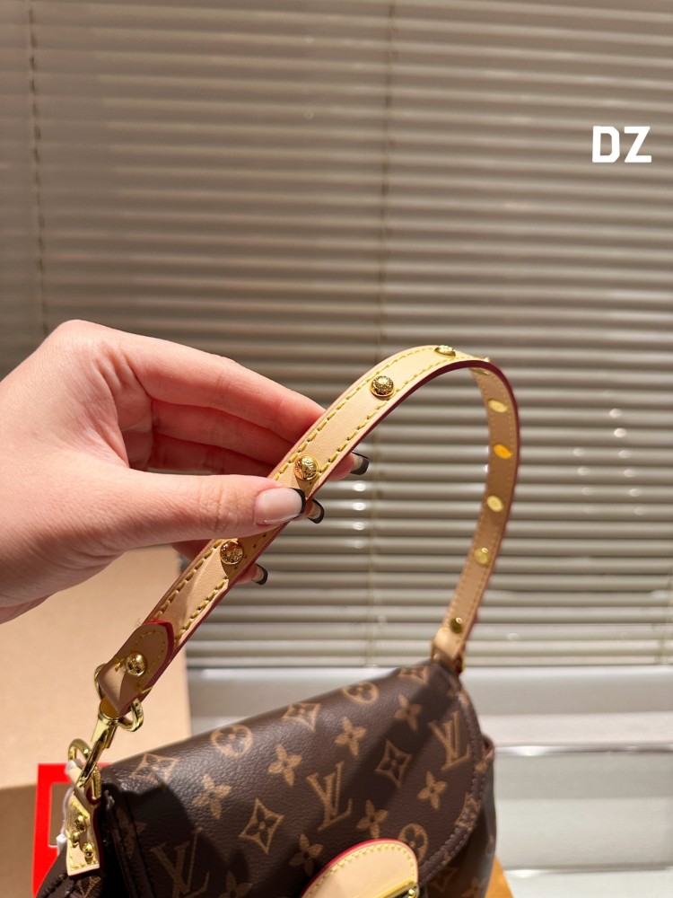LV489 | 26cm| Wbox