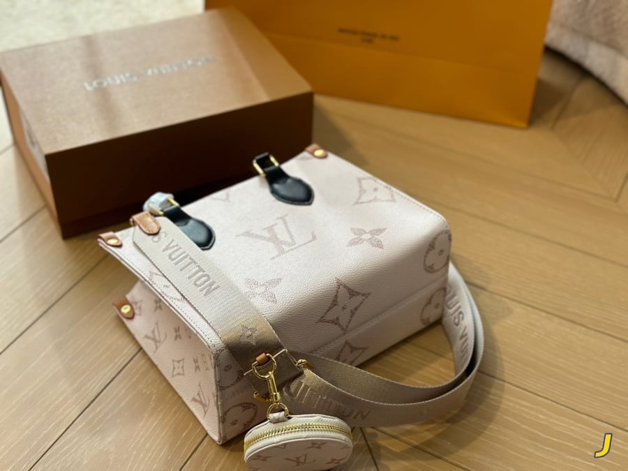 Lv bag(25cm)Wbox