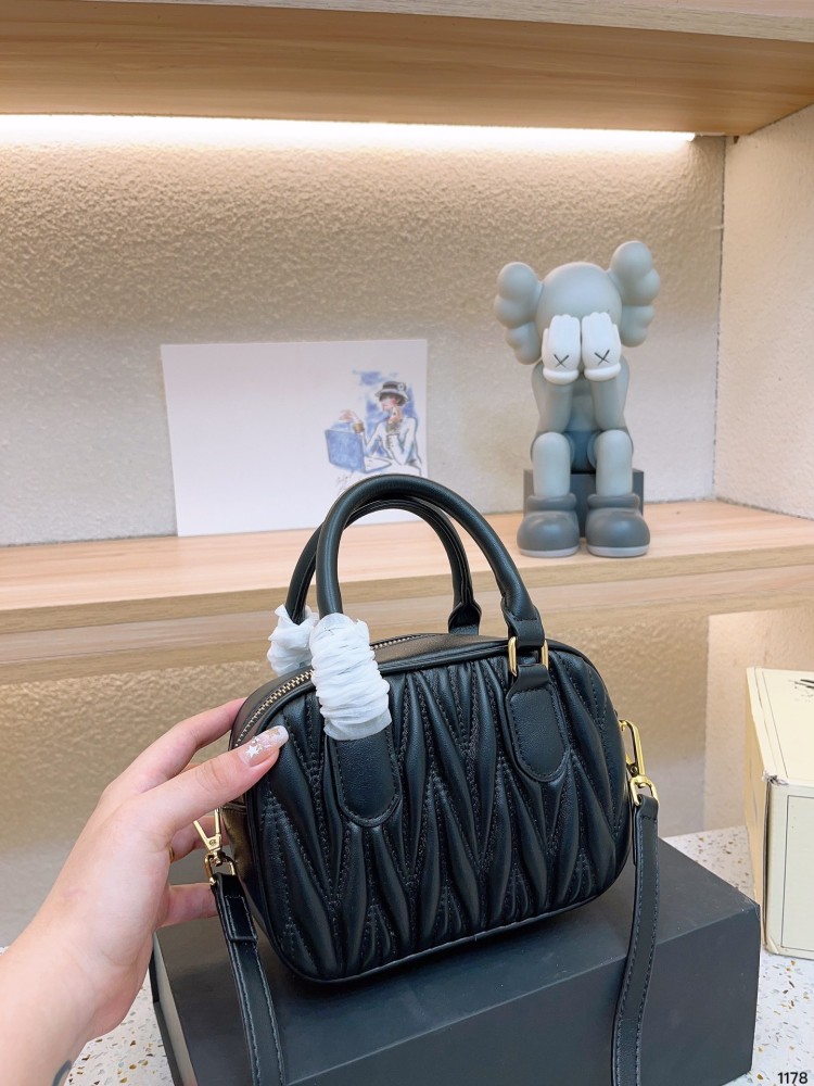 MIUMIU|Wbox|20cm