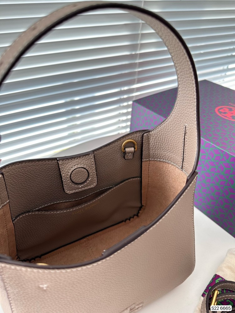 Toryburch41|24.5x17.5|Wbox