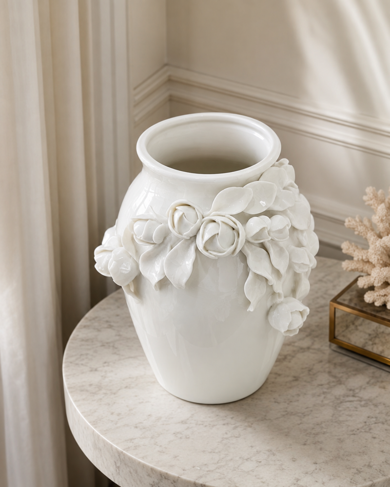فازة ديكور بيضاء أنيقة - مقاس وسط