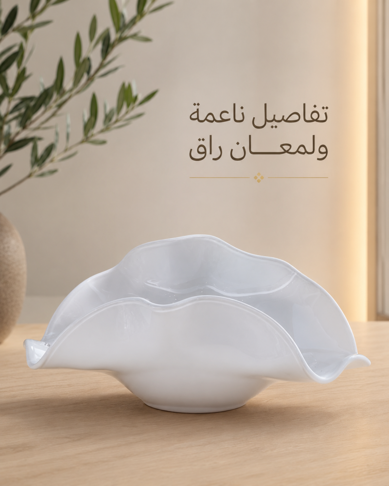 تقديمة زجاجية لبني
