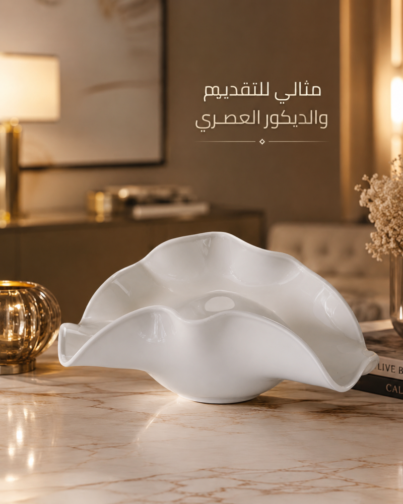 تقديمة زجاجية لبني