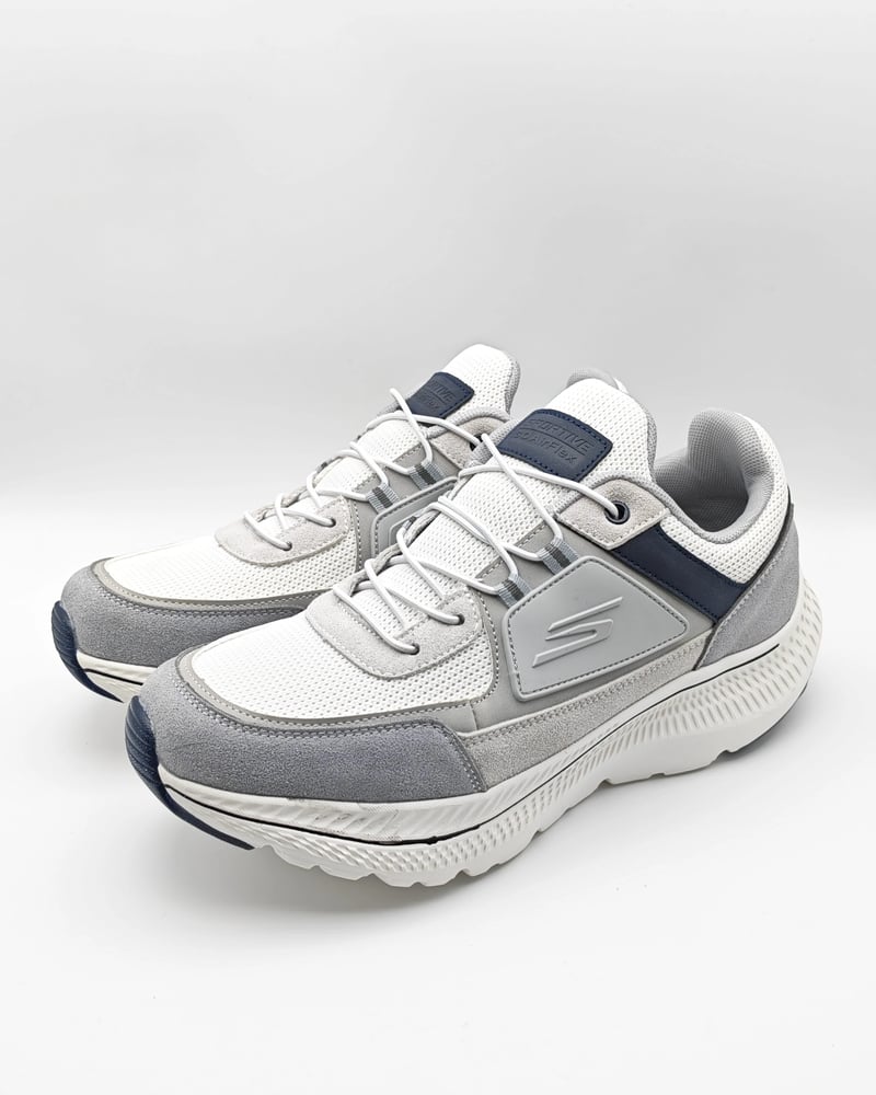 Comfortable sports shoe - white with gray
