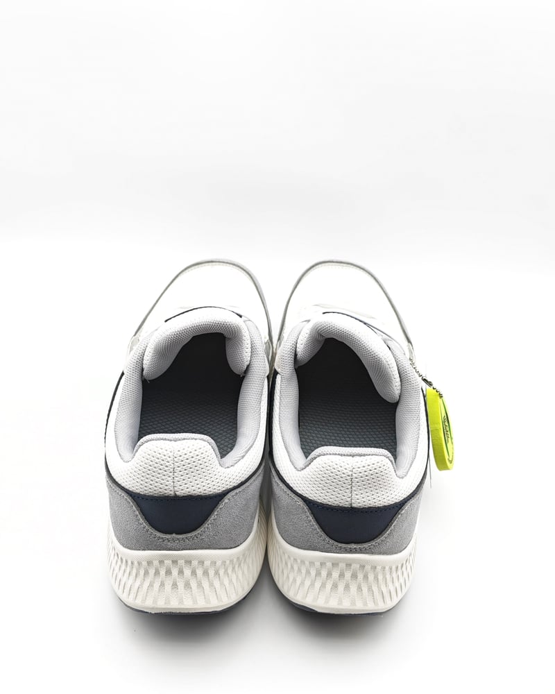 Comfortable sports shoe - white with gray