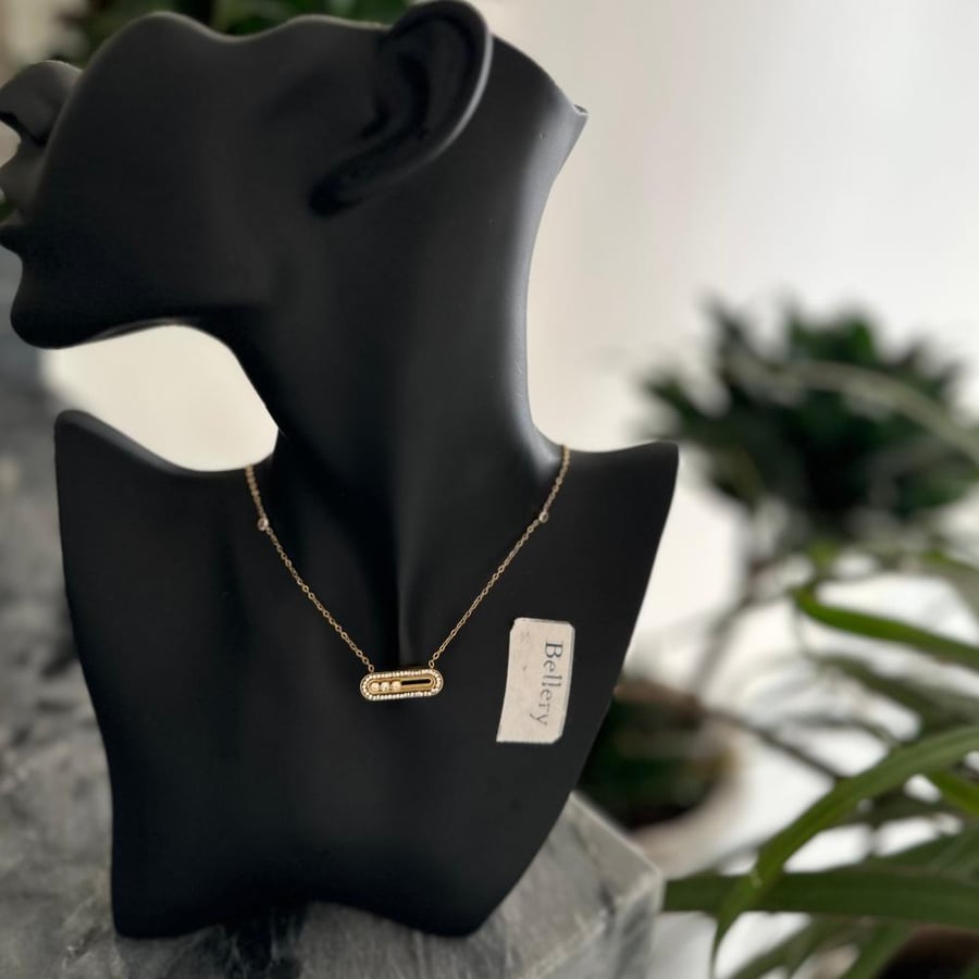 Gold necklace with crystal