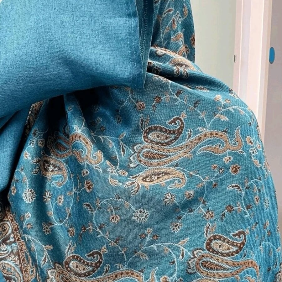 شال كشميري (يتوفر حسب الطلب )