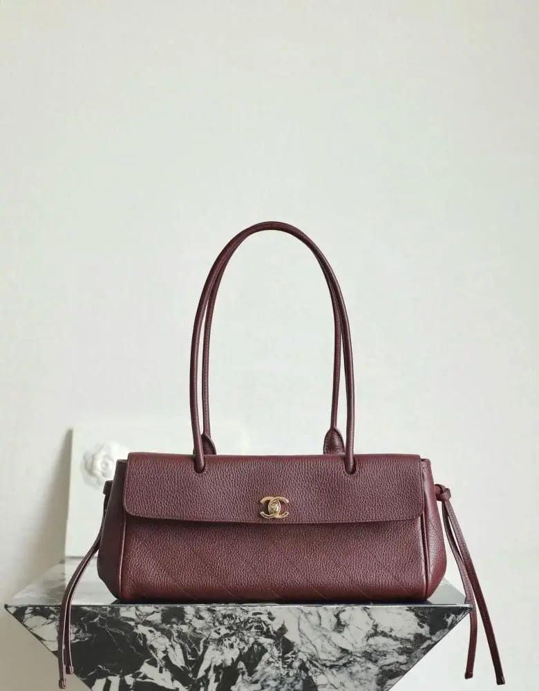 شانيل 26ss مقاس 30.5cm