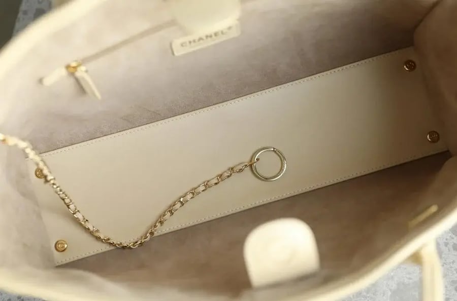شانيل 26ss مقاس 39cm