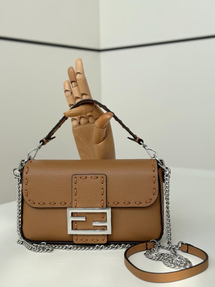 فندي مقاس 19.5cm