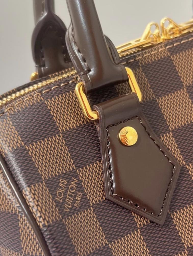لويس فيتون Speedy Bandoulière20 مقاس 20.5