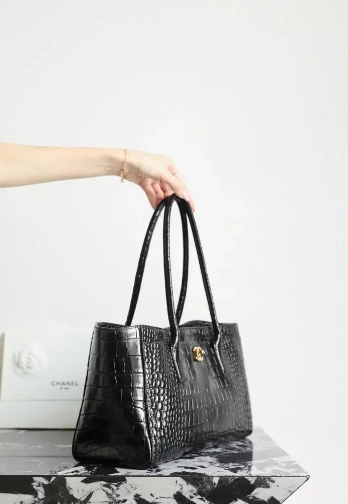 شانيل 26ss مقاس 39cm