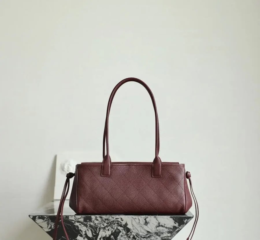 شانيل 26ss مقاس 30.5cm