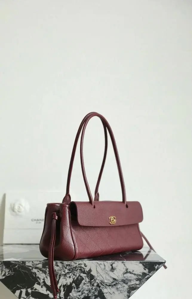 شانيل 26ss مقاس 30.5cm