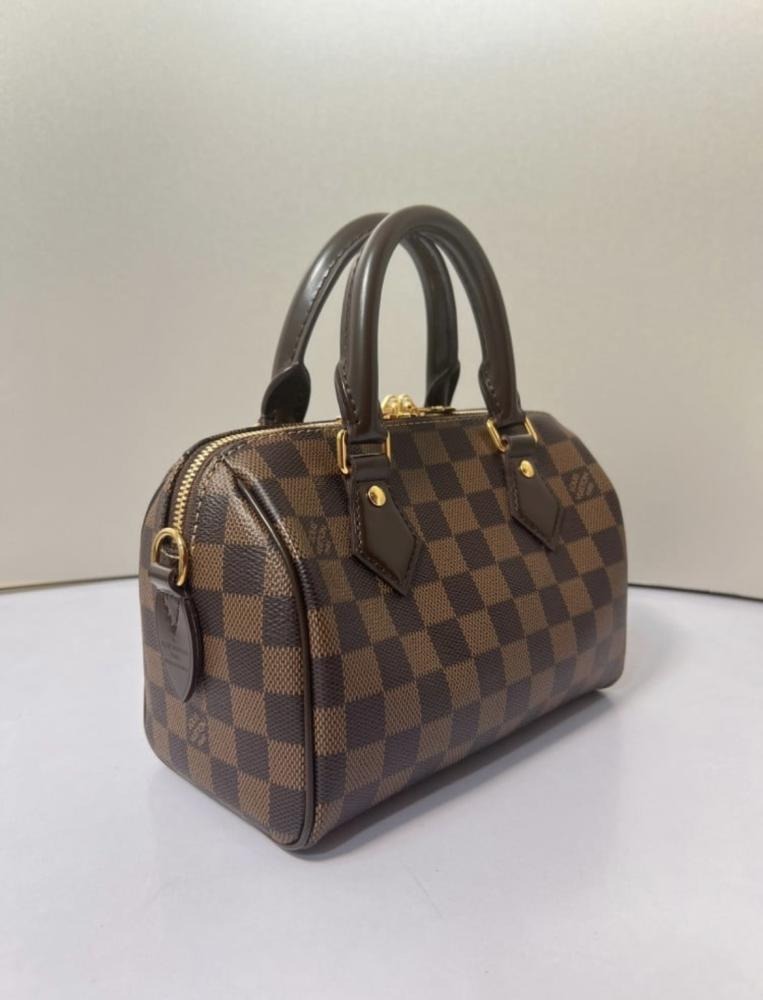 لويس فيتون Speedy Bandoulière20 مقاس 20.5