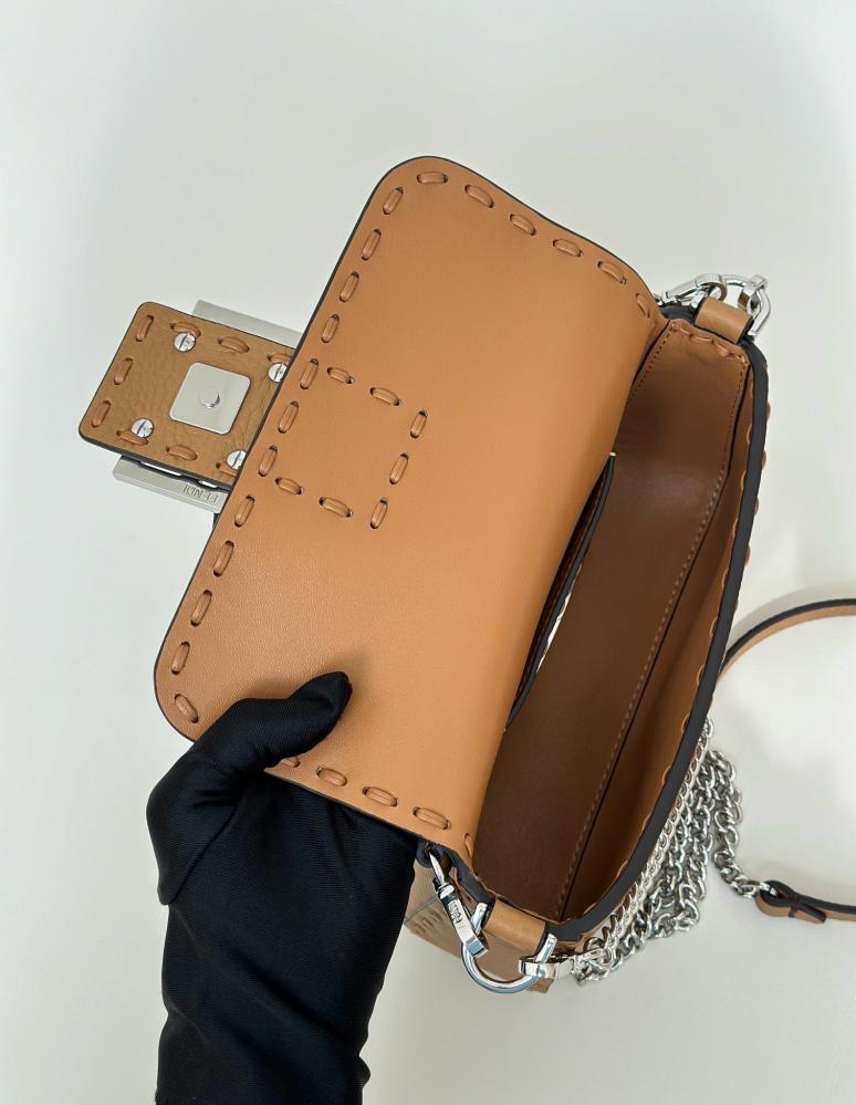فندي مقاس 19.5cm