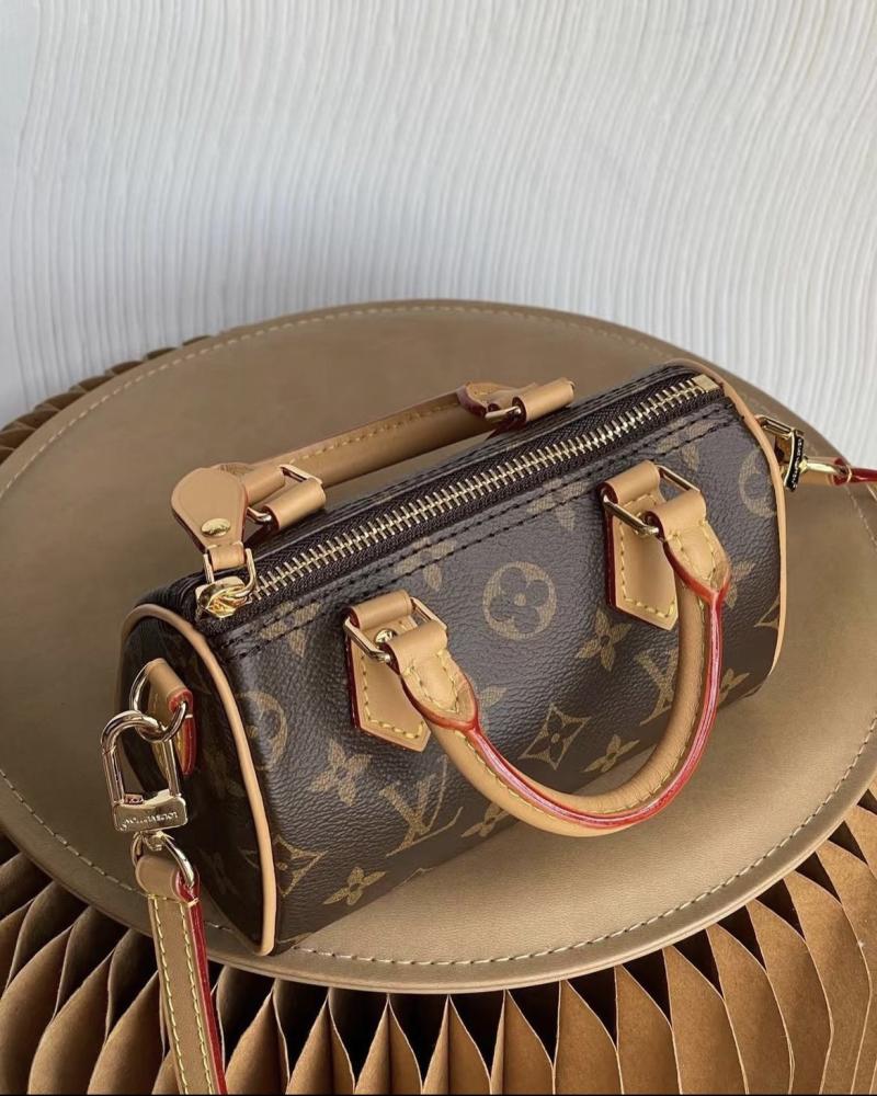 لويس فيتون مقاس 16cm