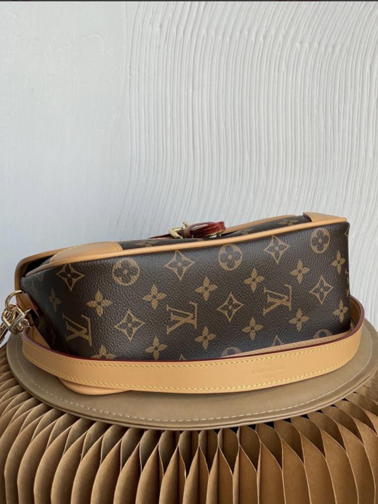 لويس فيتون 24cm