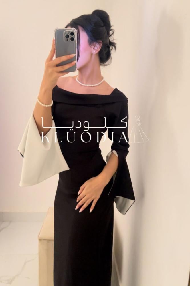 فستان أسود طويل
