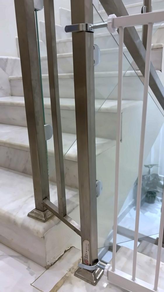 مسمار تثبيت حاجز  الامان لدرابزين الدرج   750m