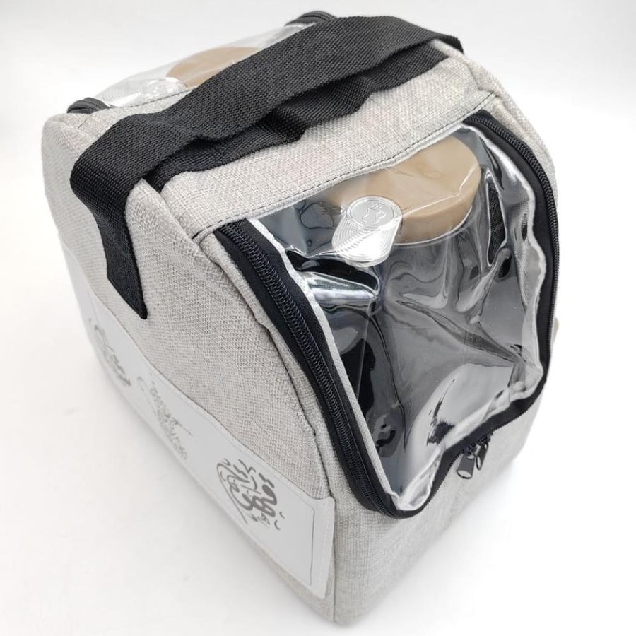 Light gray travel bag for tea and coffee