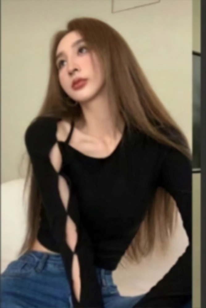 Cotton T-shirt long sleeves hollow on the arm