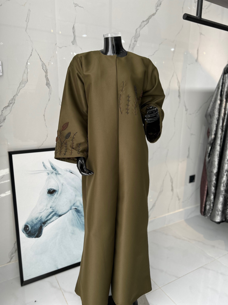 عبيّه زيتي تطريز عبيّه .