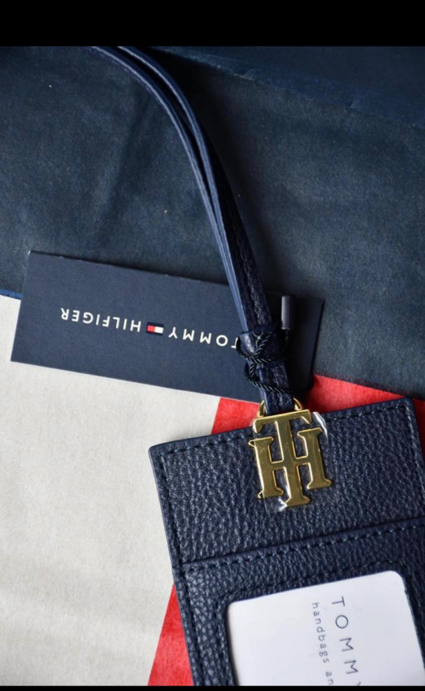 Tommy Hilfiger