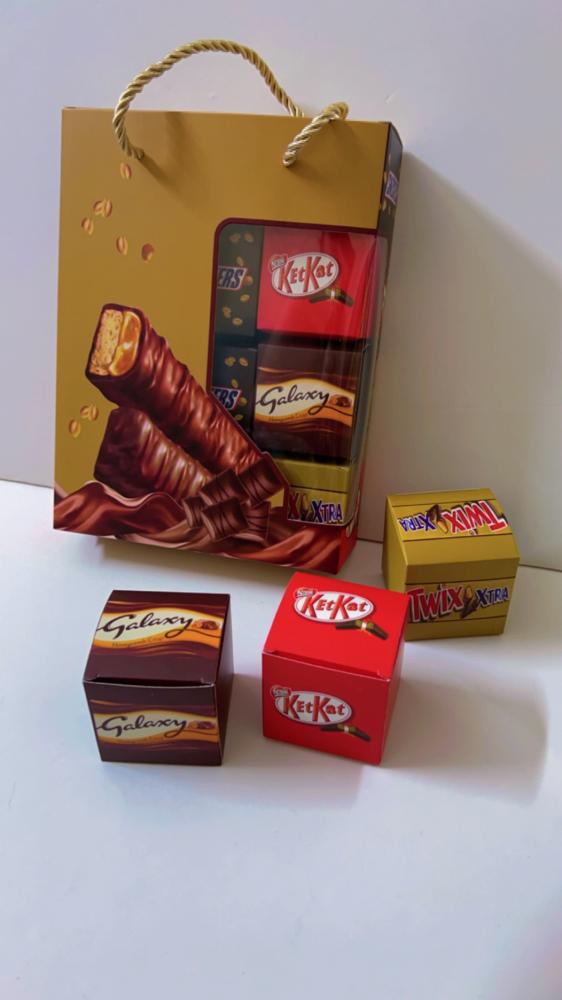 Empty box of sweets - 12 pieces