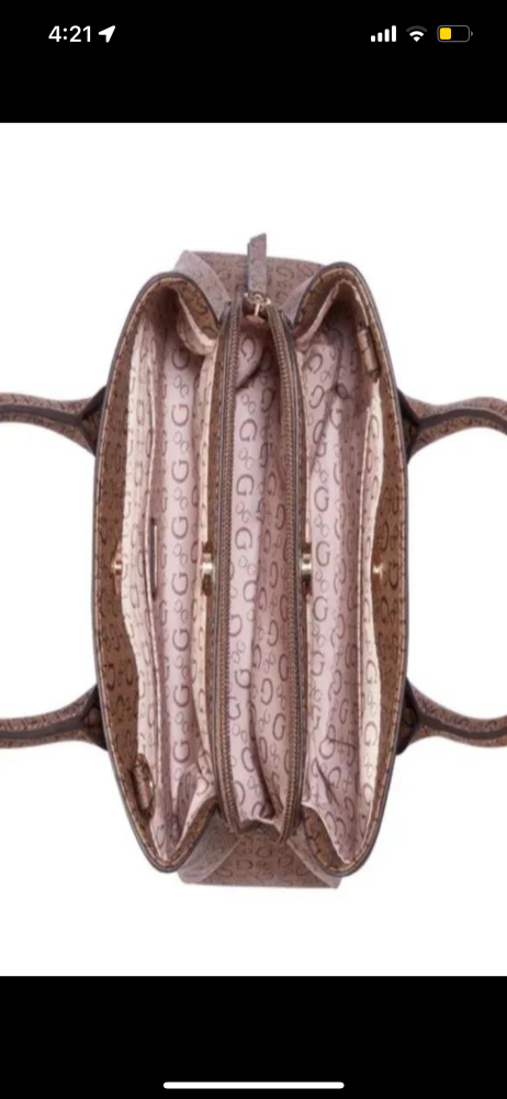 حقيبة من Guess