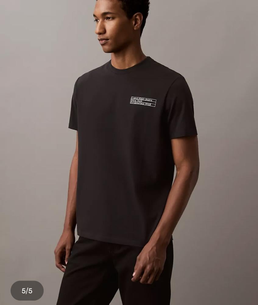 تي شيرت من Calvin Klein