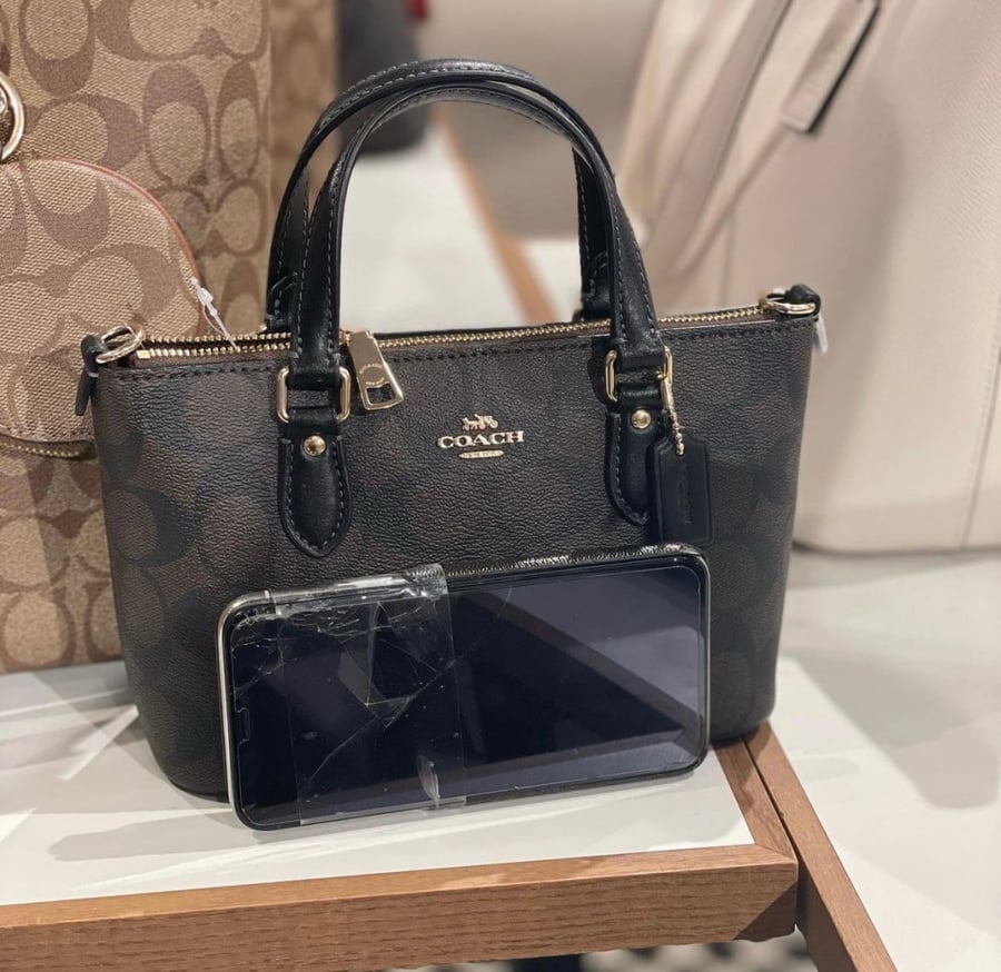 حقيبة من Coach