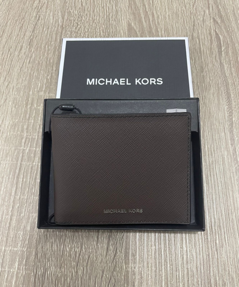 محفظه من Michael Kors