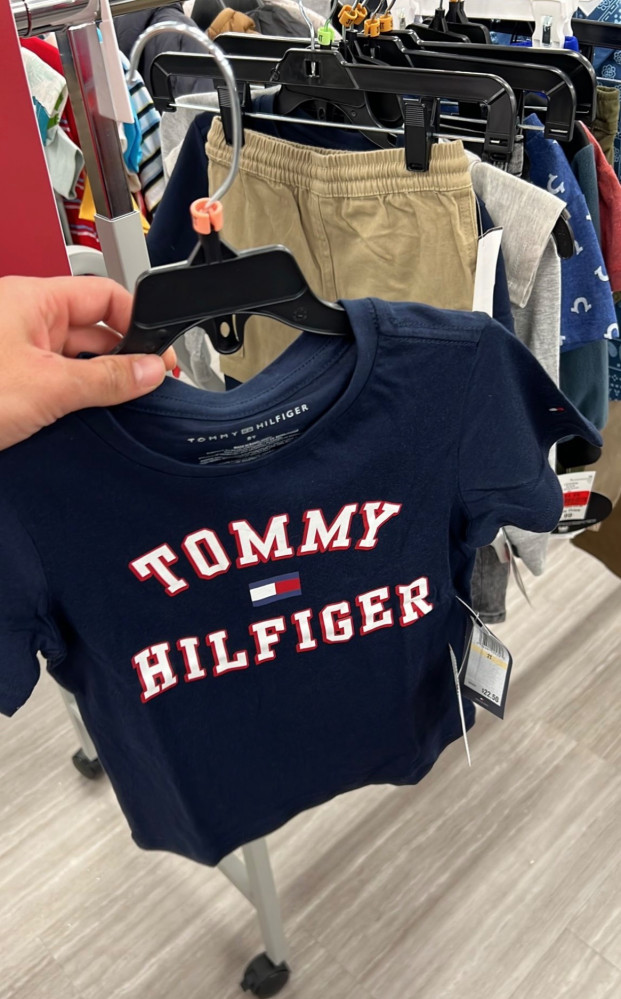 تي شيرت من Tommy Hilfiger