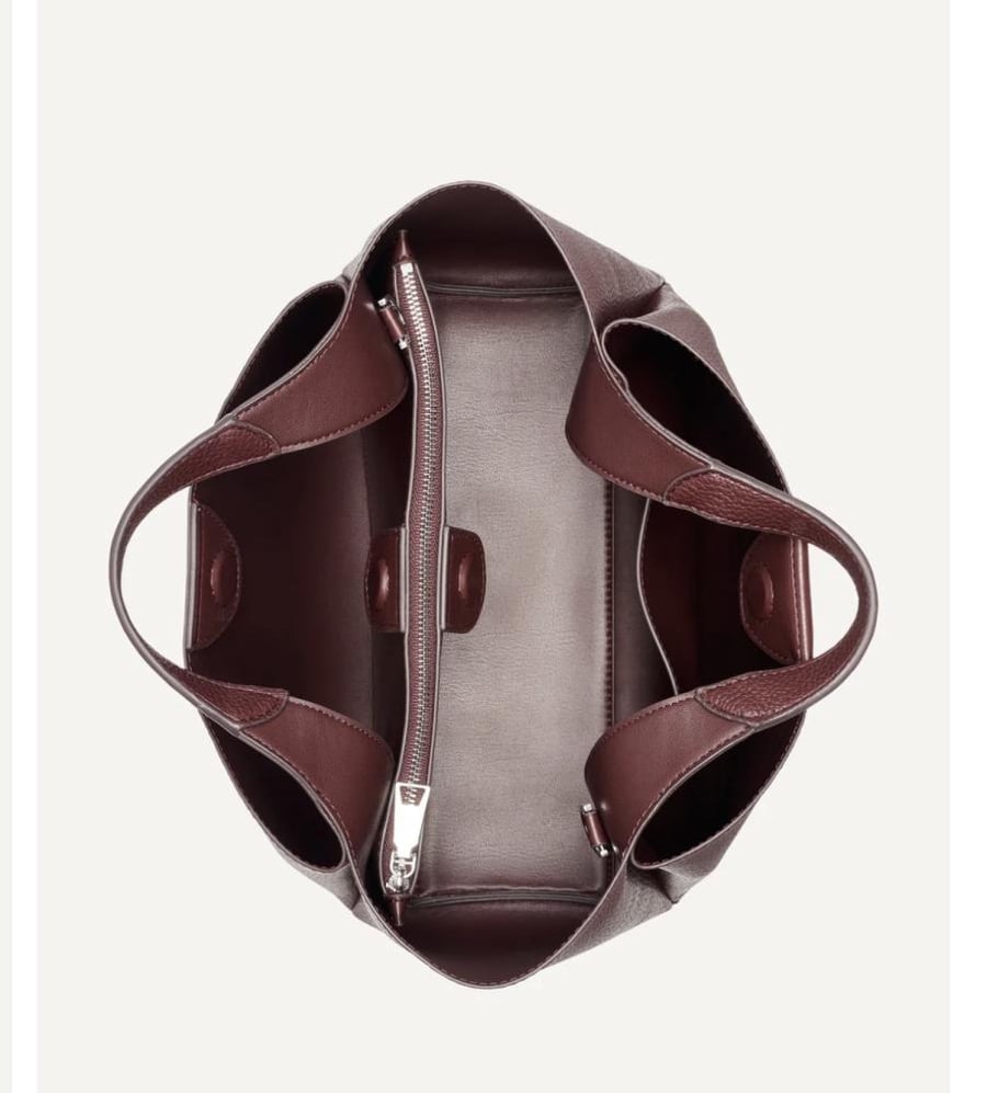 حقيبة من Dkny