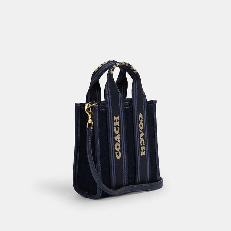 حقيبة من Coach