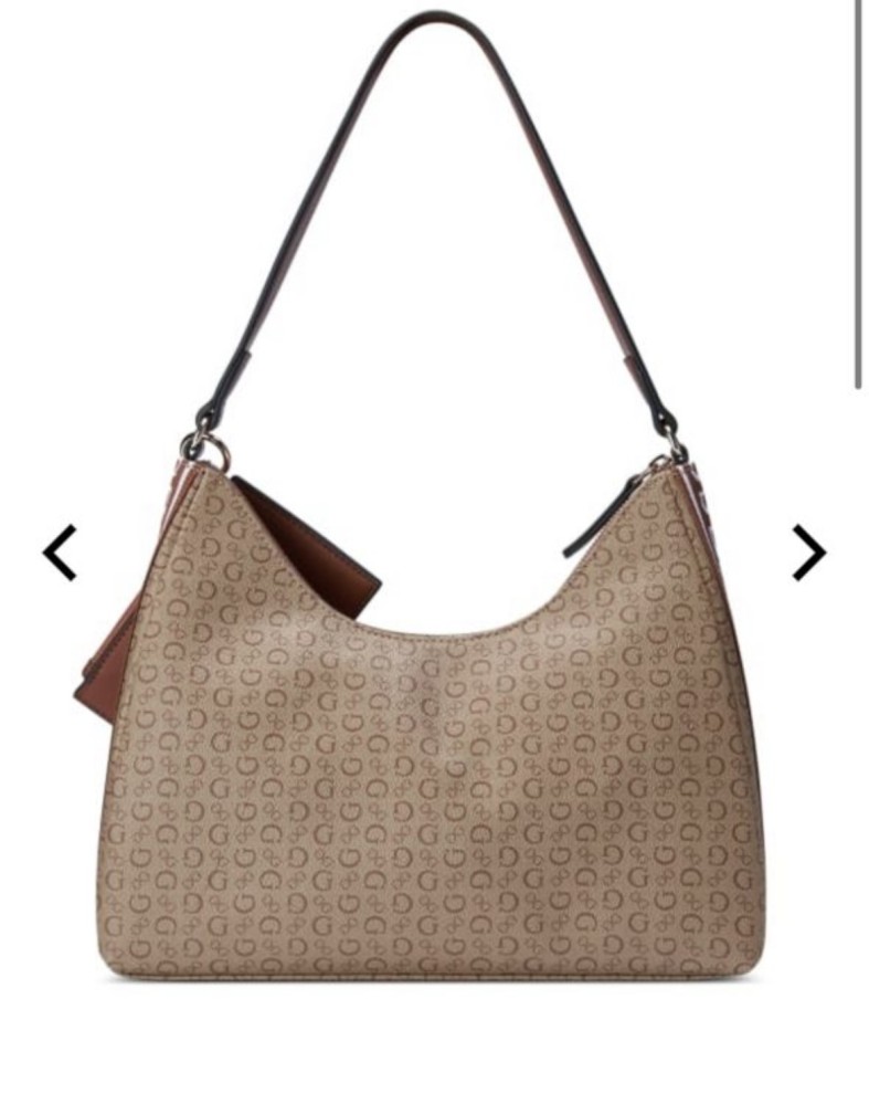 حقيبة من  GUESS